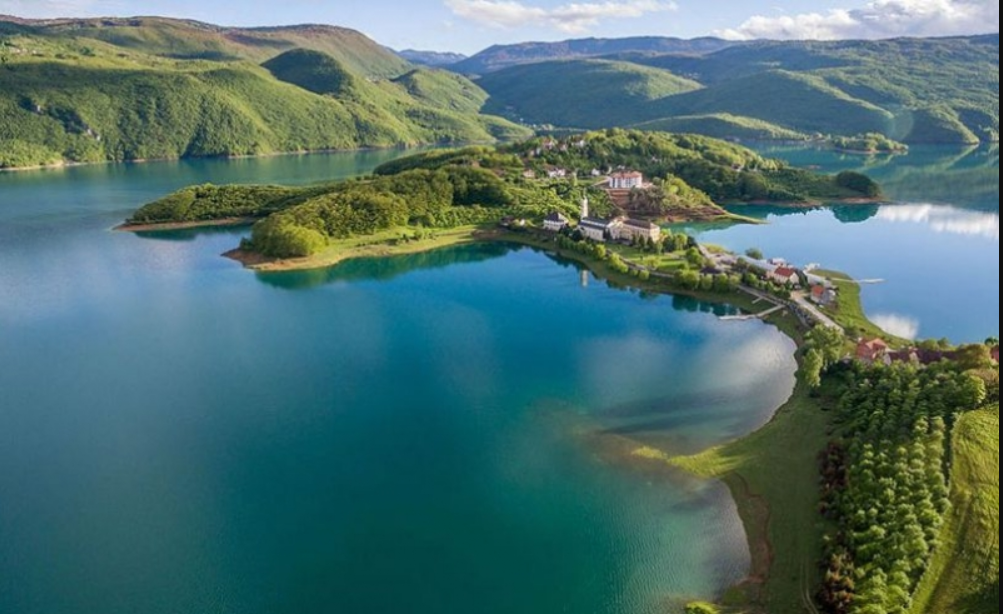 Ovo prelijepo jezero u našoj zemlji morate posjetiti!