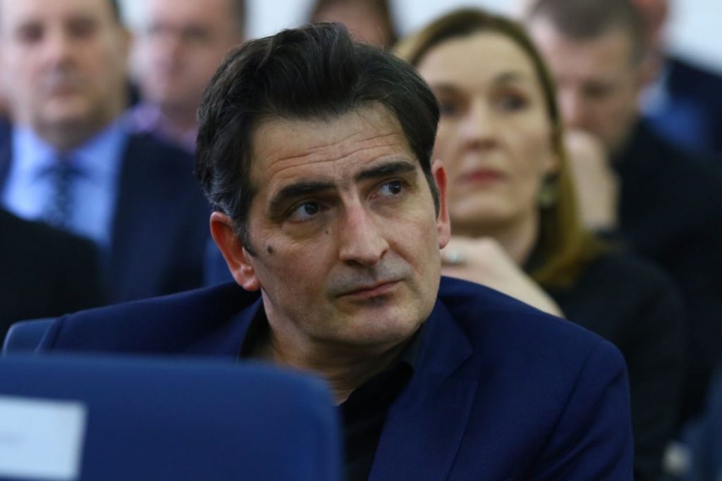 Kapidžić šokirao objavom: Da li je ovo šovinistička izjava?