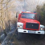 Zapaljen pomoćni objekat kod Doboja, izgorjelo sijeno i slama