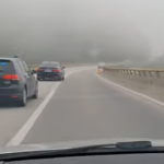 (VIDEO) Pogledajte bahatu vožnju službenih automobila pod pratnjom