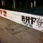 Uhapšeni Brčaci koji su precrtali grafit BH Fanatikosa o Srebrenici