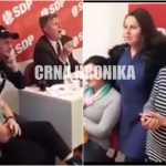 SDP u Kaknju nije briga za koronom: Kandidat za načelnika pjeva, maske niko ne nosi (VIDEO)