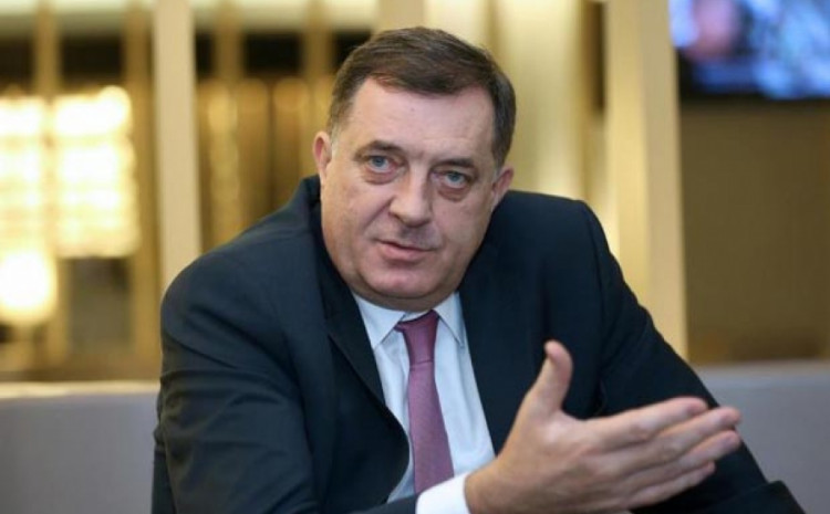 Dodik vjeruje u rusku vakcinu, sumnja da zapadne izazivaju neplodnost