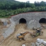 Probijanje tunela Ivan na jesen 2021. – Pogledajte gradilište autoputa od Tarčina do Ivan planine (VIDEO)