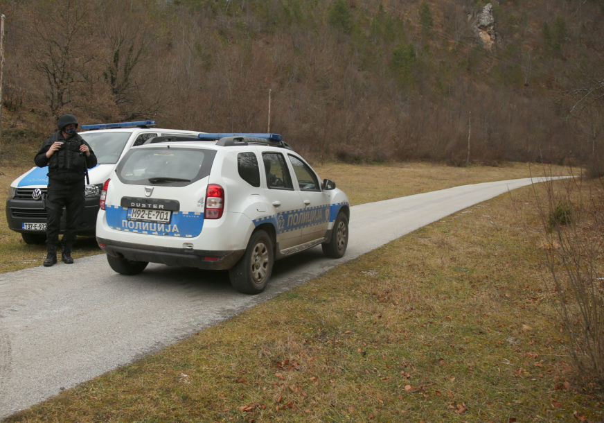 Tragedija u Šipovu: Muškarac ubio ženu pa pucao u sebe