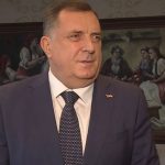 Dodik: Bageri sakupljali ugljenisana tijela vojnika, šmrkovi prali ljudsku krv