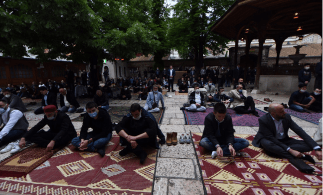 Poznato u koliko sati će se klanjati bajram-namaz