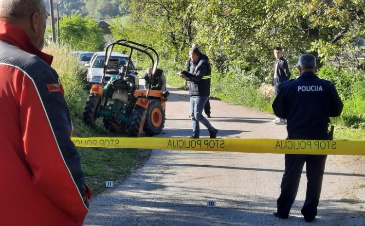 Nova tragedija u BiH: Poginuo nakon prevrtanja traktora