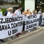 Zdravstveni radnici u Sarajevu izlaze na protestnu šetnju, traže isplatu jednokratne pomoći