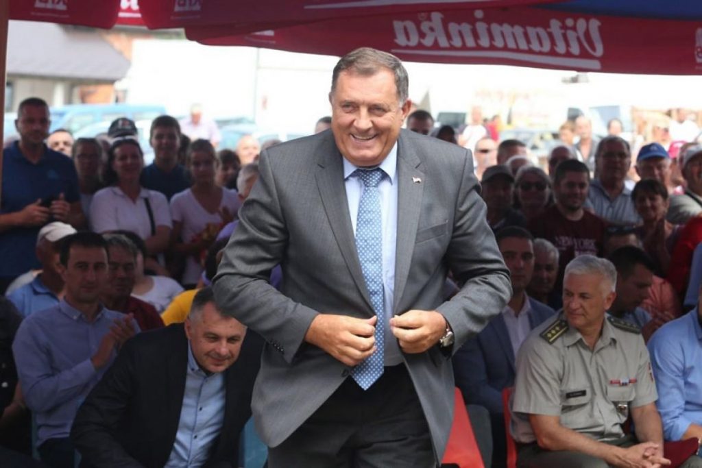 Milorad Dodik: Nema nikakvog smanjenja plata, može biti samo povećanja