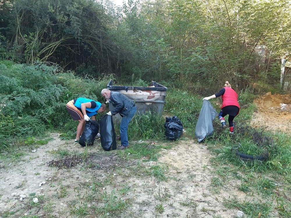 (FOTO) Volonteri imali pune ruke posla: Realizovana akcija čišćenja na jezeru Kop Šićki Brod