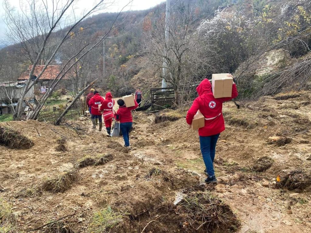 (FOTO) Ni pet dana poslije poplava Konjička sela niko nije obišao