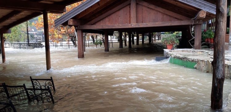 Izlila se rijeka Buna, Blagaj pod vodom