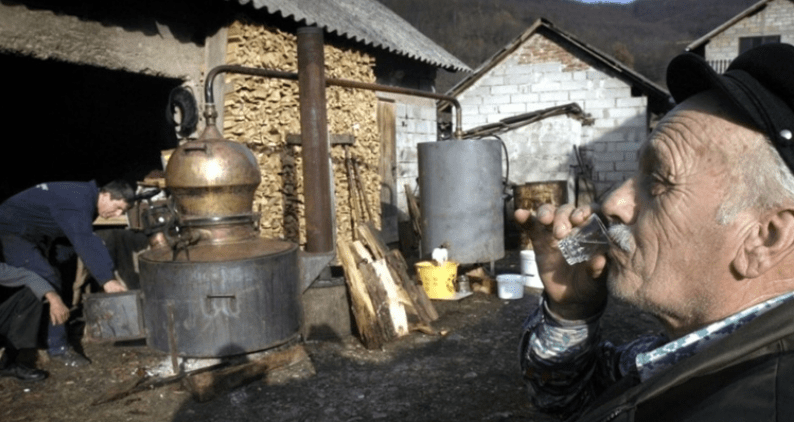 Evropski zakoni za bosansku rakiju ili odluka na papiru, kao i ostalih 99 posto koje ova država donosi