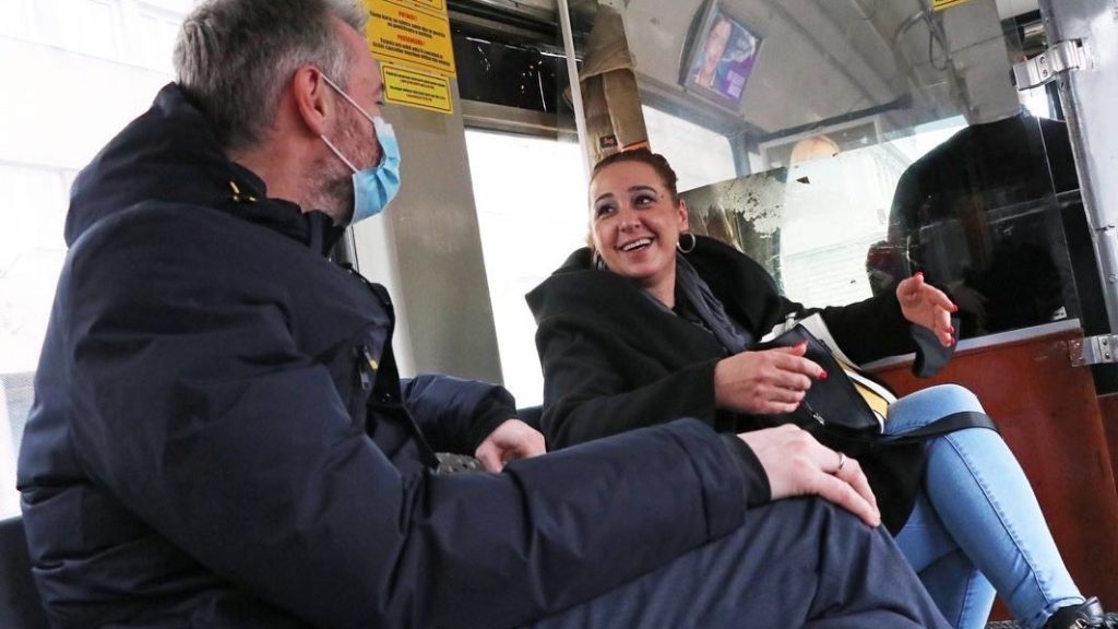 (FOTO) Mersida iz tramvaja u Sarajevu izbacila džeparoše: Sa njom se danas upoznao i premijer Forto