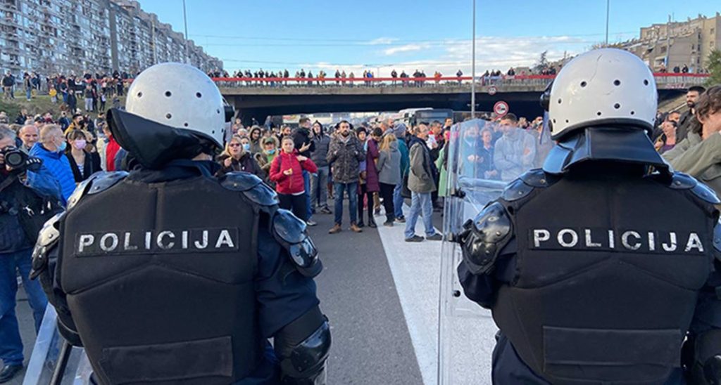 Srbija na nogama: Protesti i blokade u najmanje 52 grada širom države