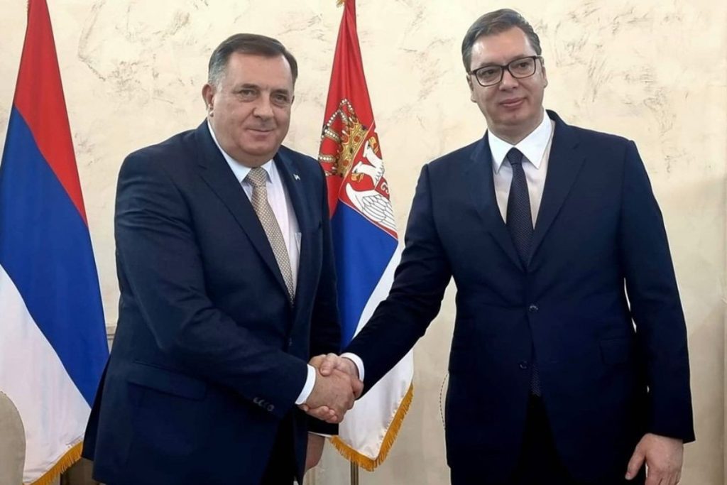 Vučić: Molim Dodika da se Srbi vrate u institucije, mir nam je potreban