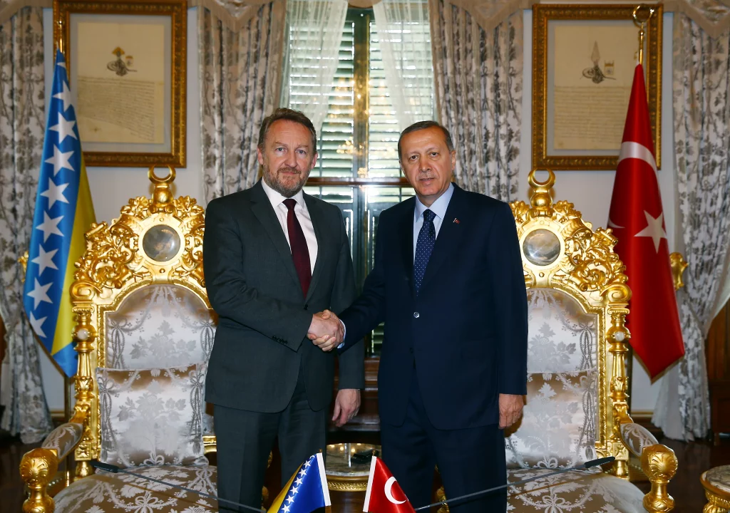 Izetbegović i Erdogan se dopisivali na Twitteru: “Bakir-beže, brate moj”