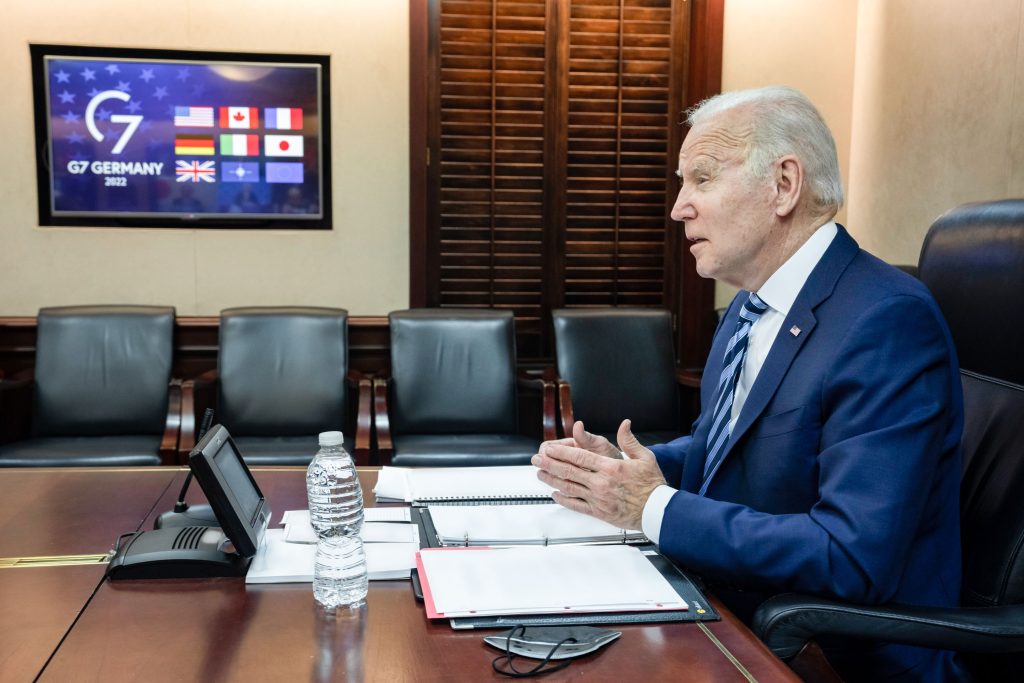 Biden donio radikalnu odluku: SAD zabranile uvoz nafte, gasa i uglja iz Rusije