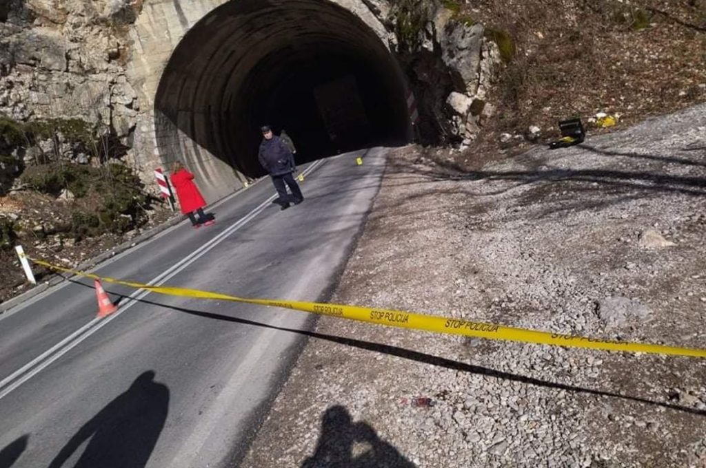 Teška nesreća u tunelu u BiH: Sudarili se kamion i auto, jedno lice poginulo