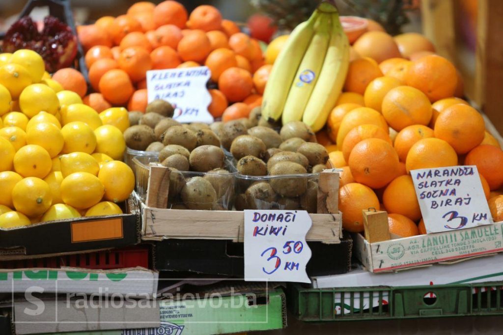 (FOTO) Za godinu cijene hrane veće i za 100 posto