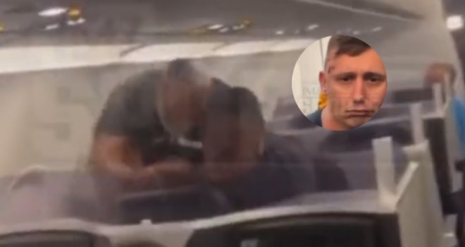 (VIDEO) Pogledajte kako je ljutiti Mike Tyson pretukao putnika u avionu