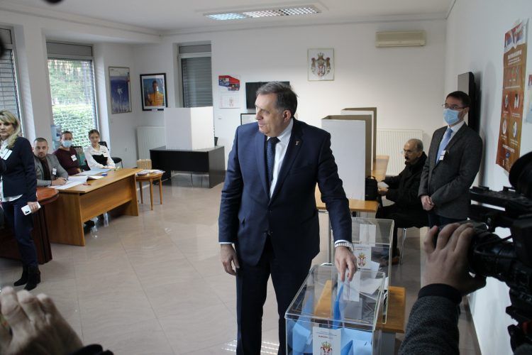 Dodik se boji dijaspore iz BiH, ali bi da iz RS kroji budućnost Srbije