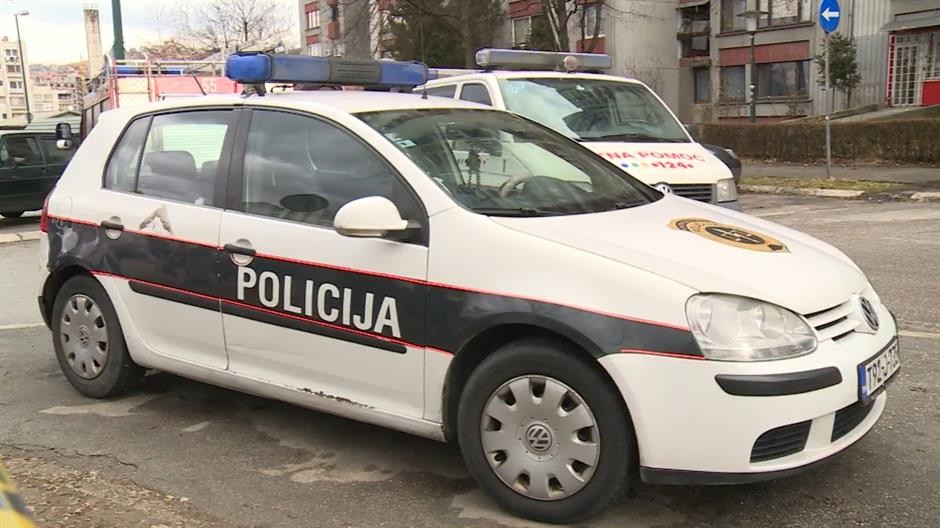 Fočak mjesecima provaljivao u automobile i krao: Policija ga uhapsila