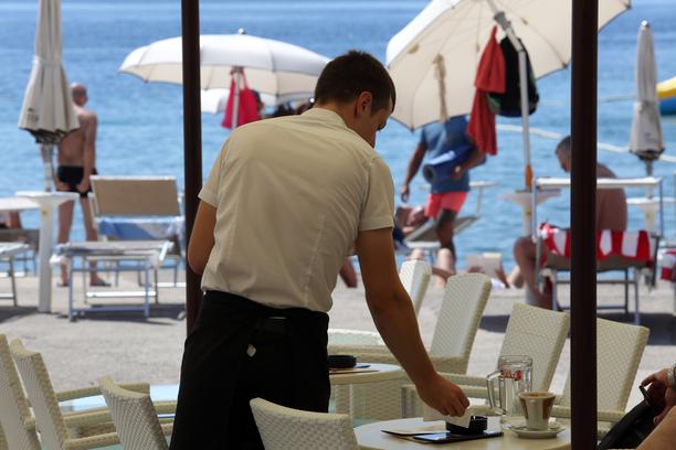 Hrvati očekuju odličnu turističku sezonu: Trebaće im desetine hiljada sezonskih radnika