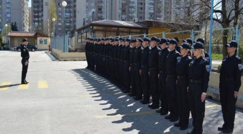 Ovo je policajac koji je “pao” zbog spida