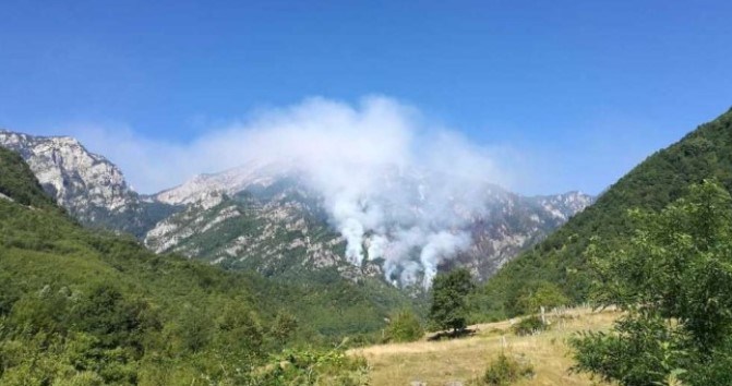 Požar na Čvrsnici: Izgorjelo gotovo 100 hektara površine