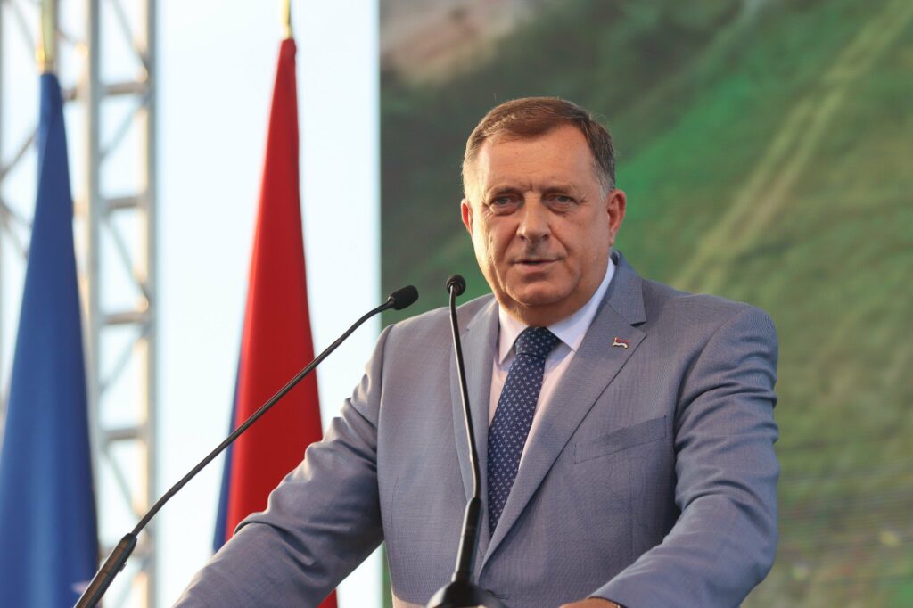 Dodik: Most u Gradišci pokazuje sposobnost RS, žao mi je što BiH traljavo ide na evropskom putu