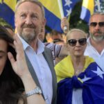 Bakir i Sebija Izetbegović došli na proteste, ljudi ih dočekali aplauzima