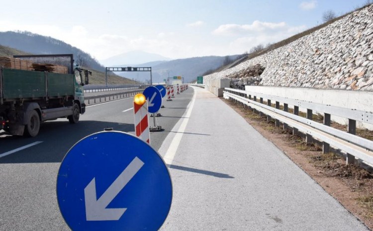 Stanje na bh. cestama: U toku su brojni radovi, nema gužvi na graničnim prijelazima