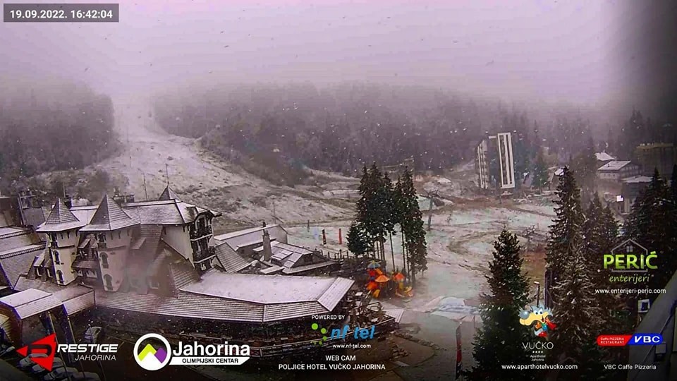 (FOTO) Snijeg pao poslije Vlašića i na Jahorini