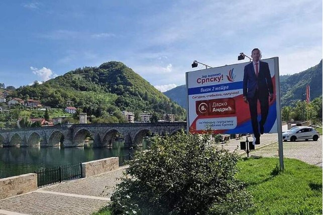 U Višegradu osvanuo nesvakidašnji predizborni plakat