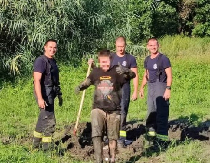 Dječak upao u živo blato, vatrogasci ga spašavali: za dlaku izbjegnuta tragedija