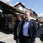 Bakir Izetbegović se na Facebooku pohvalio kako šeta Baščaršijom: Ugodna šetnja