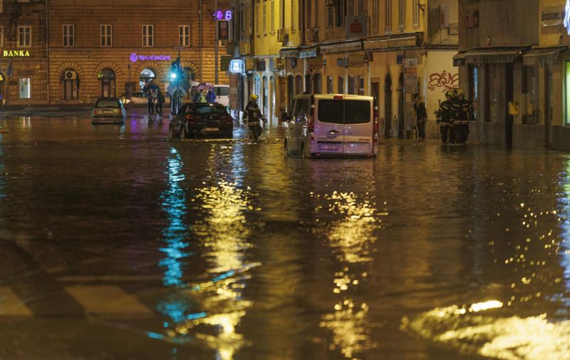 “Ljudi su samo gledali, niko mi nije pritekao u pomoć”