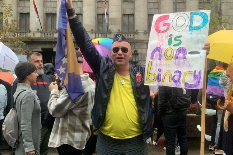 Europride u Beogradu posjetio i “četnik” Zoran iz BiH