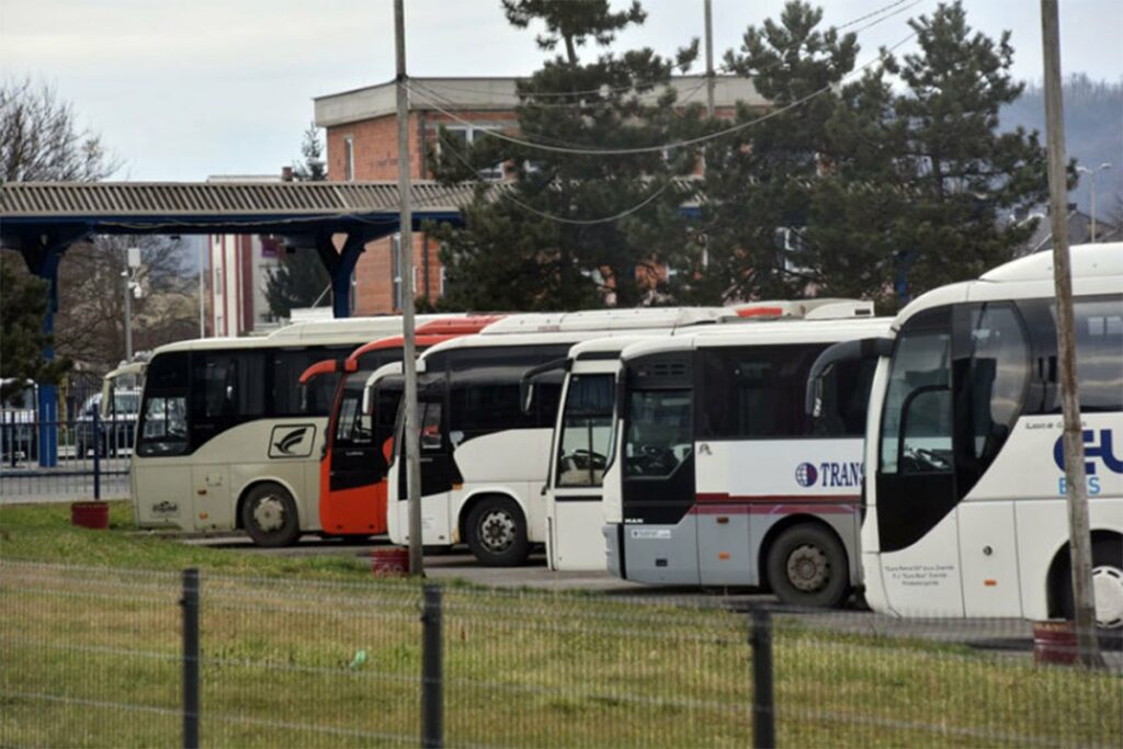 Gorivo skoro 3,5KM: Ni visoke cijene goriva ne pune autobuse