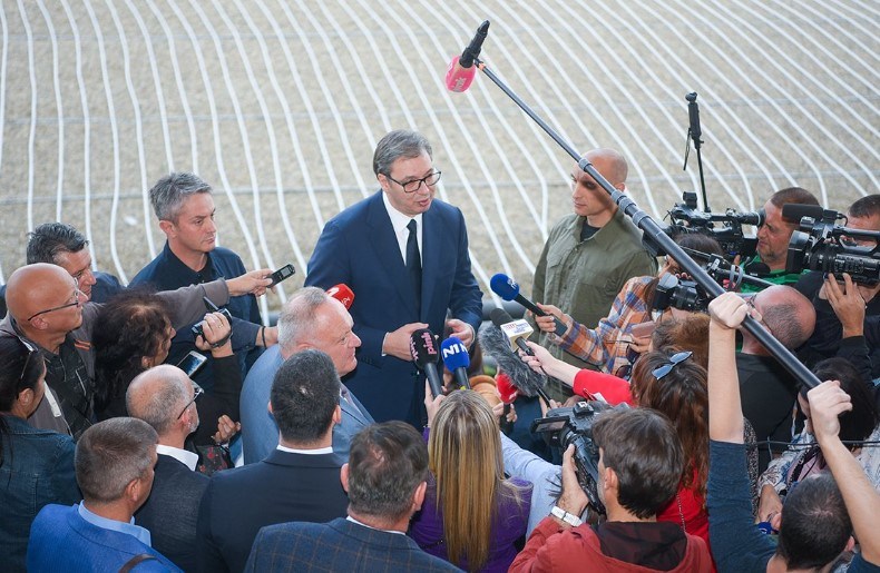 Vučić: “Ni milimetar nismo bliži rešenju”