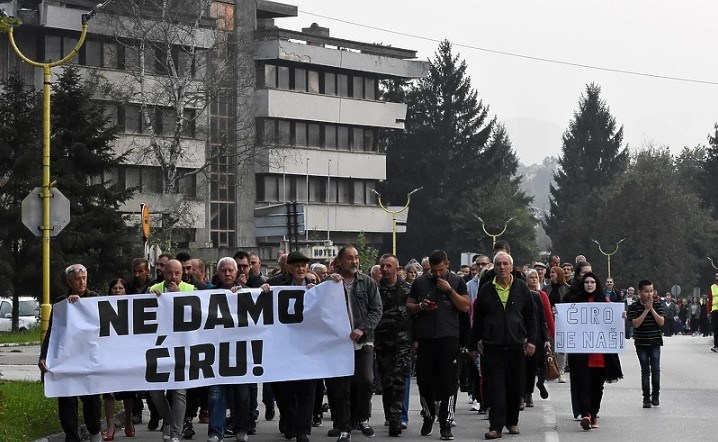 Građani Zavidovića porčili: “Ne damo Ćiru!”