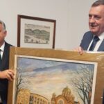 Dodik Orbanu poklonio sliku Banja Luke: Naši odnosi su odlični