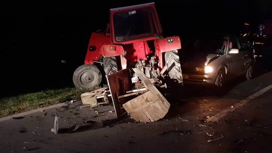 U sudaru traktora i automobila povrijeđeno dvoje djece