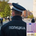 Ukrali im 700 eura: Lišena slobode još dva policajca zbog razbojništva nad migrantima