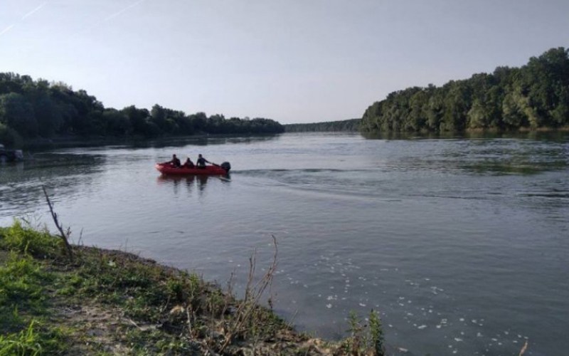 Na obali Save pronađeno tijelo mladića zakačeno za čamac