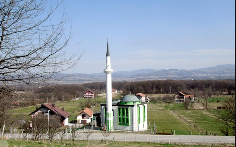 Džematlije u Živinicama upozoravaju: Ne izlazite na lažirane izbore u Islamskoj zajednici! (FOTO)