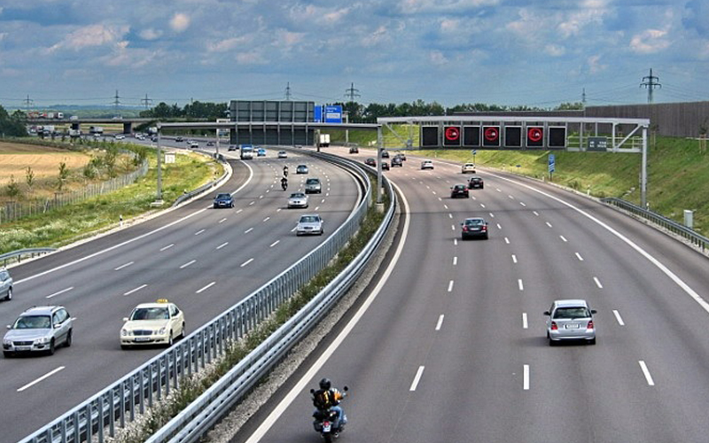 Vozite li se njemačkim autocestama trebate pripaziti na jedno malo poznato pravilo