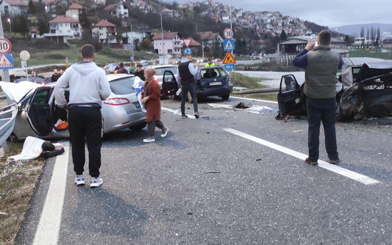 Stravičan sudar na autoputu kod Sarajeva